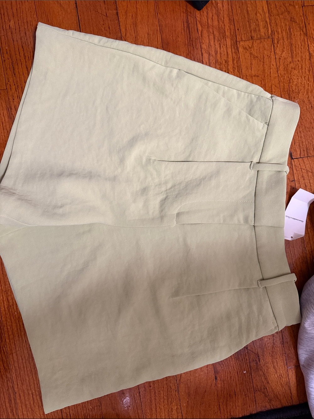 Abercrombie & Fitch Light Sage Tailored Women’s Shorts
